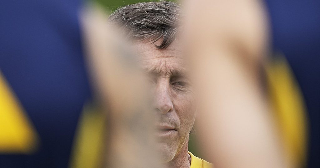 Por qué Riquelme se inclinó por la continuidad de Ubeda como DT de Boca