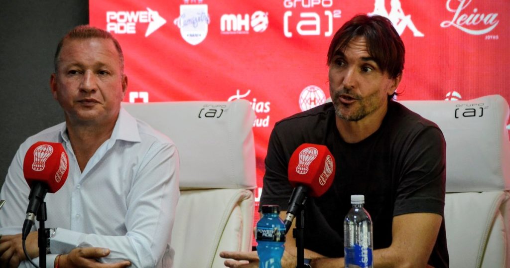 La presentación de Martínez en Huracán: del "nos elegimos mutuamente al "no lo tomo como una revancha"