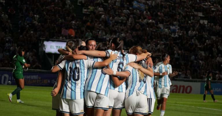 La Selección femenina le metió ocho goles a Bolivia