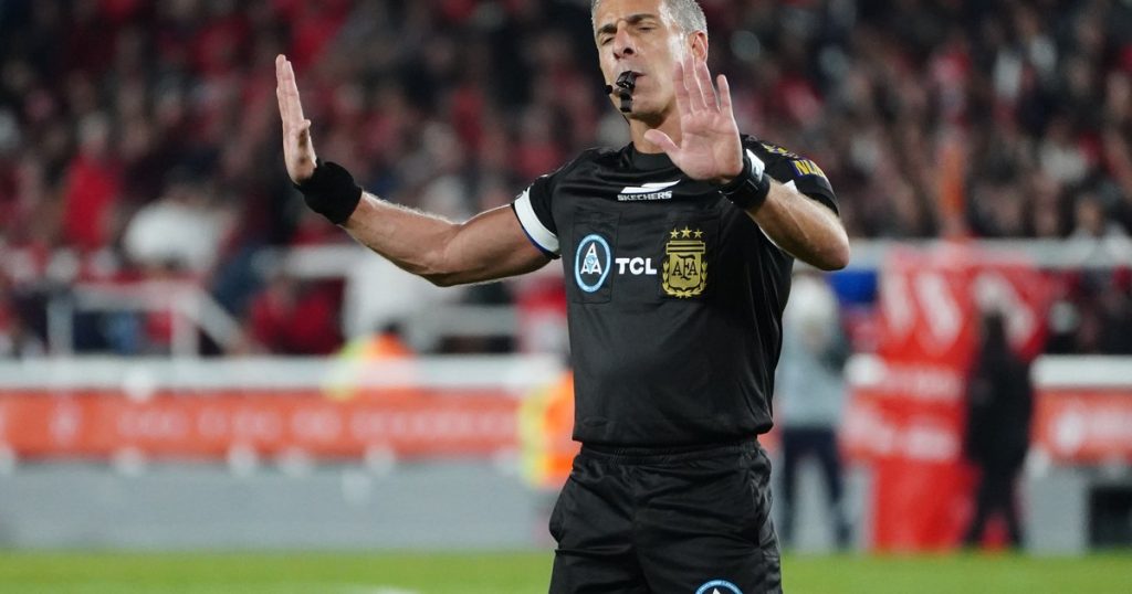 El árbitro de Primera que dirigirá la final de la B Metro entre Armenio y Acassuso