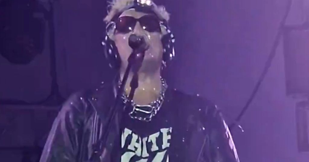 El regreso de Pity Álvarez en Córdoba, emotivo, exultante y provocador: "Sólo el universo puede juzgarme"