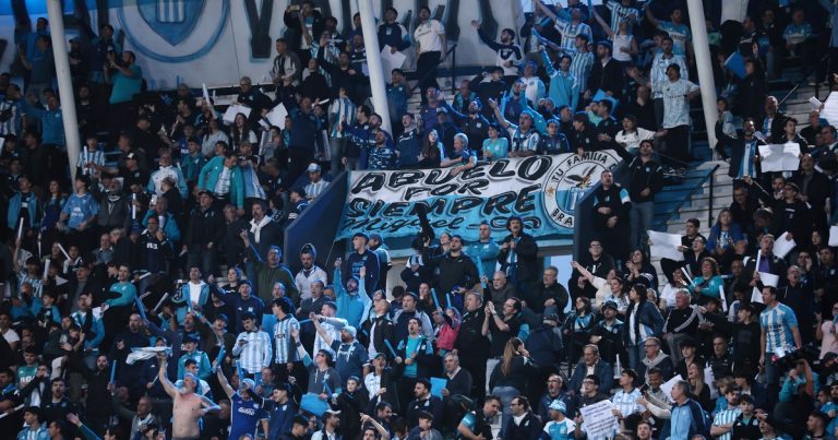 En poco más de una hora, los hinchas de Racing agotaron las entradas para la final del Clausura