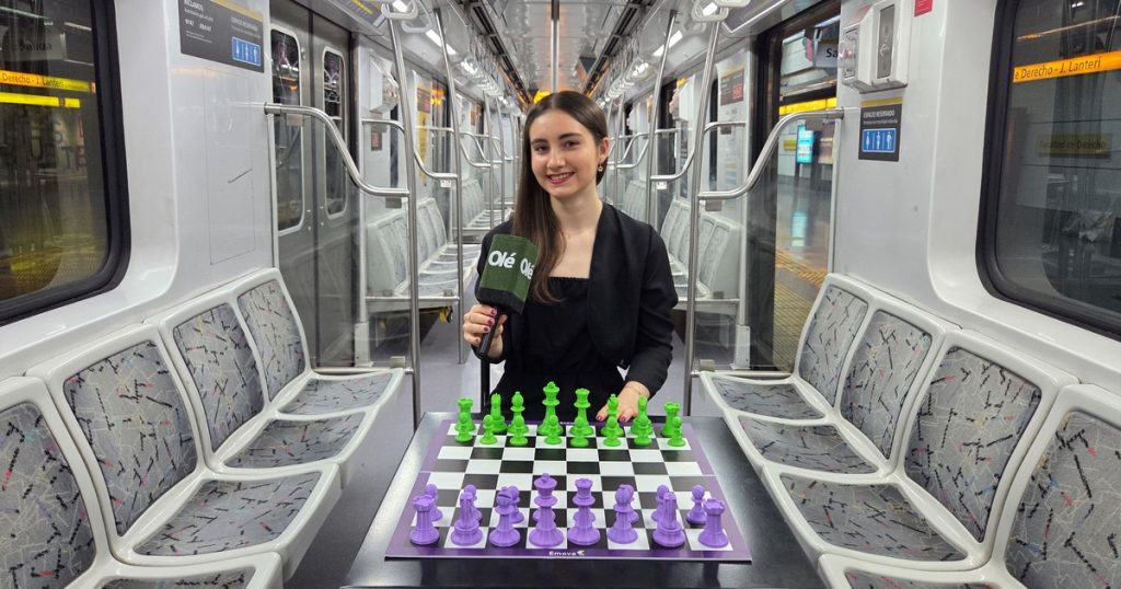 Candela Francisco, la ajedrecista que pasará las fiestas jugando el Mundial de Qatar: "Me voy a llevar el pan dulce en la valija"