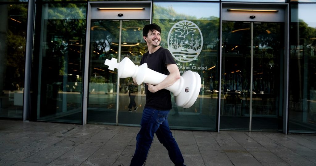 Diego Flores, el rey del ajedrez argentino: el gran maestro bostero y fanático de Lionel Messi que igualó un récord histórico de Miguel Najdorf