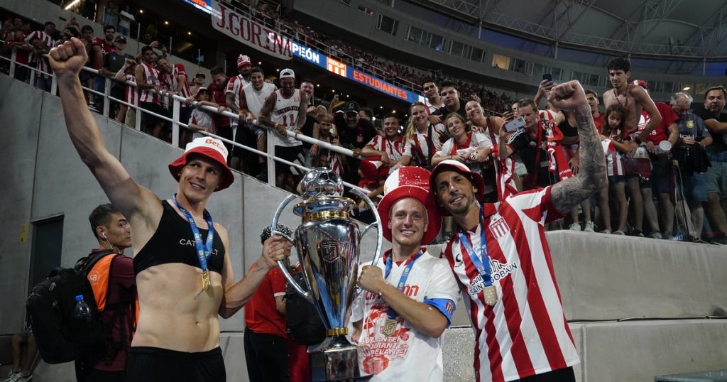 La revelación de Ascacíbar sobre su futuro tras salir campeón con Estudiantes