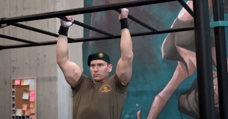 La explosiva rutina de ejercicios de un Navy SEAL, el comando de élite de la Marina estadounidense