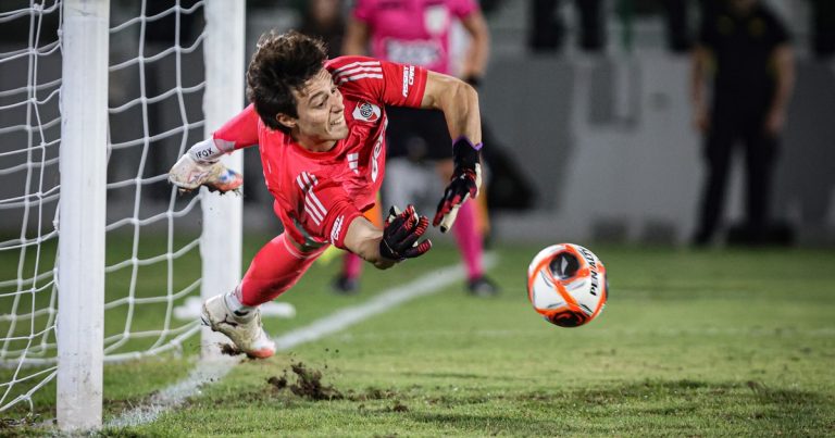 Antes del que podría ser su debut oficial, Beltrán se lució ante Peñarol