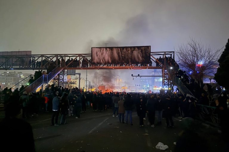 Las protestas se recrudecen en Irán con cientos de muertos y miles de detenidos