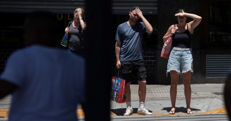 Llegó el alivio pero un nuevo pronóstico prevé en la Ciudad y la Costa más calor fuera de lo normal hasta marzo