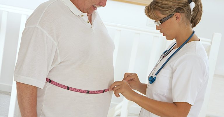 Médicos argentinos ponen en duda el beneficio real de las inyecciones para adelgazar y hacen una advertencia