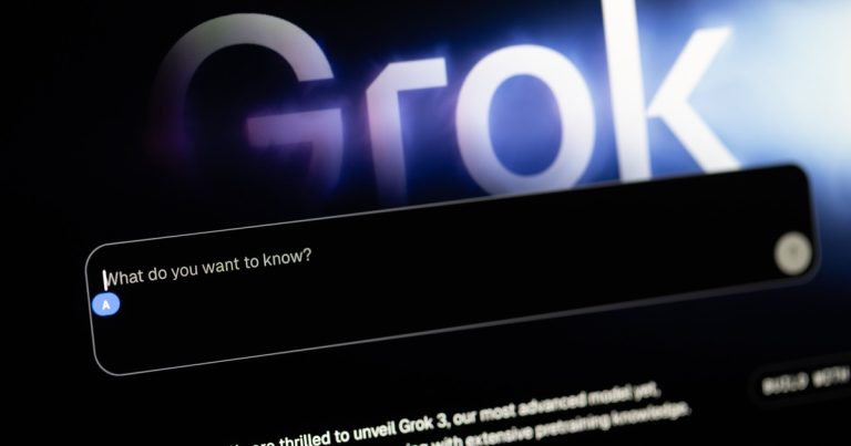 El escándalo de Grok: ¿quién responde por la manipulación de desnudos en X?