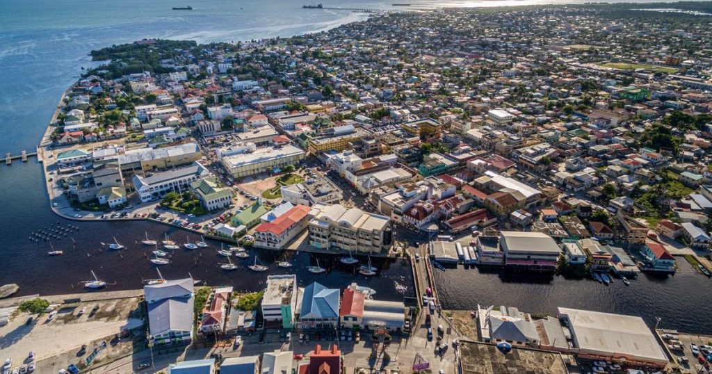 Viven menos de 17.000 personas y se la considera la capital de América más deshabitada del continente