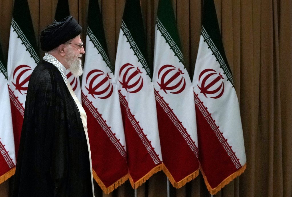 Irán, un régimen agotado y en decadencia dispuesto a resistir hasta el final