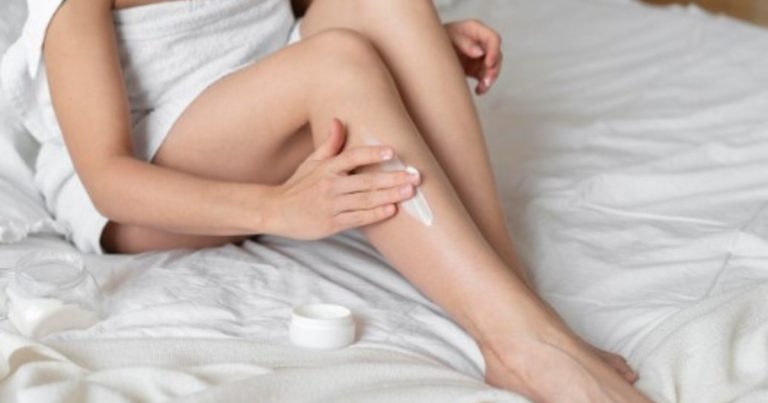 Cómo mejorar la circulación en las piernas de forma natural, según expertos