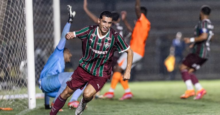 Lo pidió Boca y metió doblete: Serna clave para Fluminense
