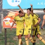 Comu sacó pecho y debutó con una gran victoria