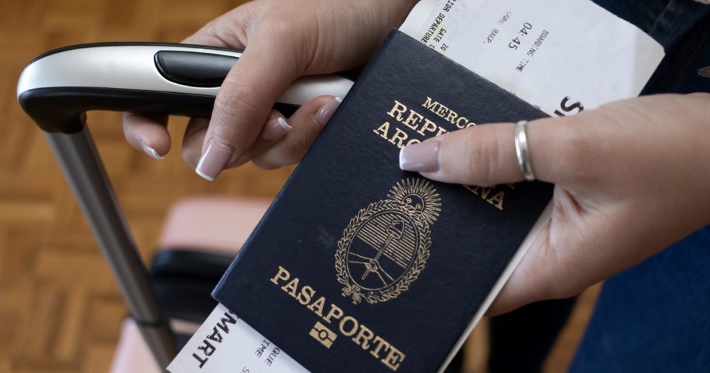 El nuevo filtro invisible para la visa a EEUU: qué miran en tus redes sociales y cómo es el escáner para evitar sorpresas