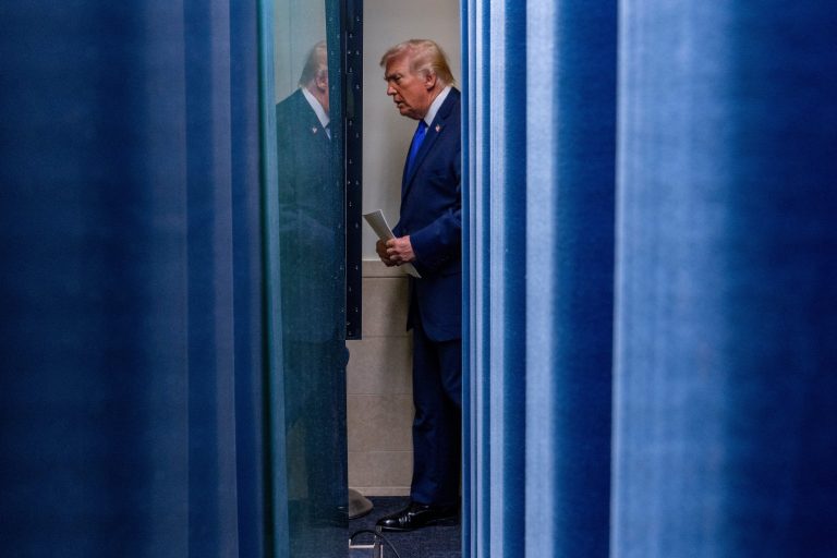 El Tribunal Supremo le para los pies a Trump