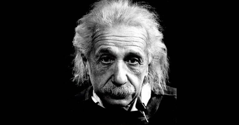 La frase de hoy, de Albert Einstein: "La vida es como una bicicleta; para mantener el equilibrio tienes que seguir adelante"