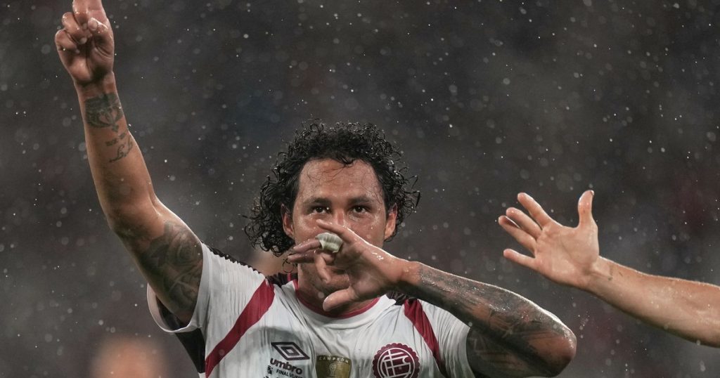 Video: el gol agónico de Canale que le empezó a dar la Recopa a Lanús