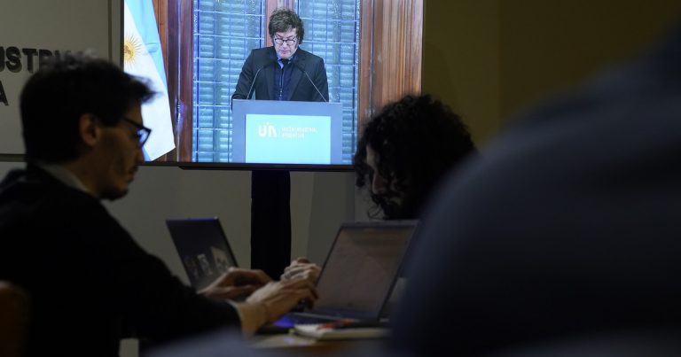 Human Rights Watch denuncia que el Gobierno utiliza una “retórica hostil” contra los periodistas