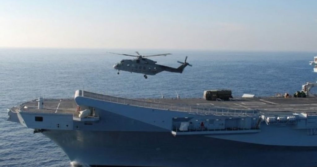 Con 244 metros de eslora, el Cavour pone a Italia en el "club" de operadores de portaaviones ligeros de gran utilidad