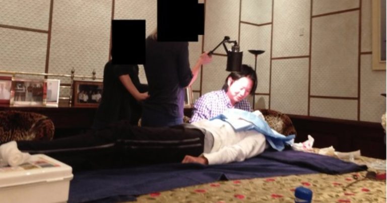 Médicos de élite respondían a Jeffrey Epstein al atender a sus "chicas"