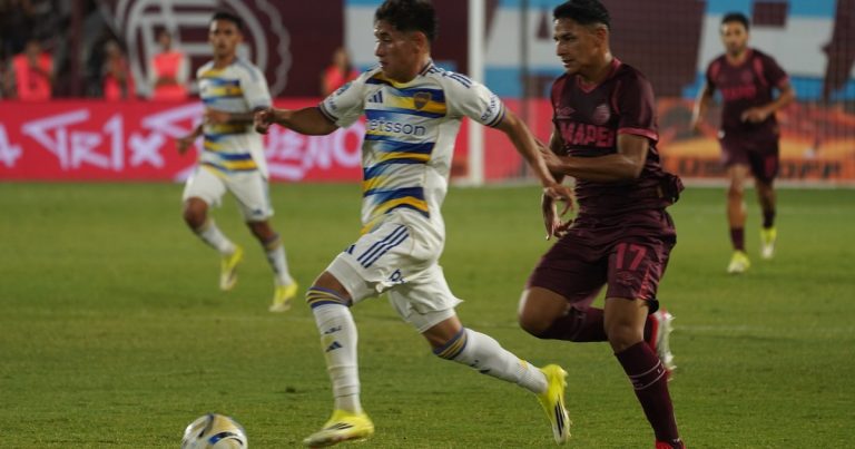 Aranda: gran debut como titular en Boca, participación en un gol y sus espejos